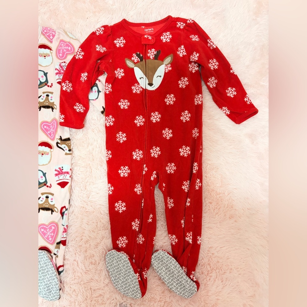 Carter's footie pajamas - Picture 2 of 4